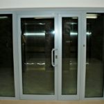 Алюминиевая дверь 700×2100 мм.